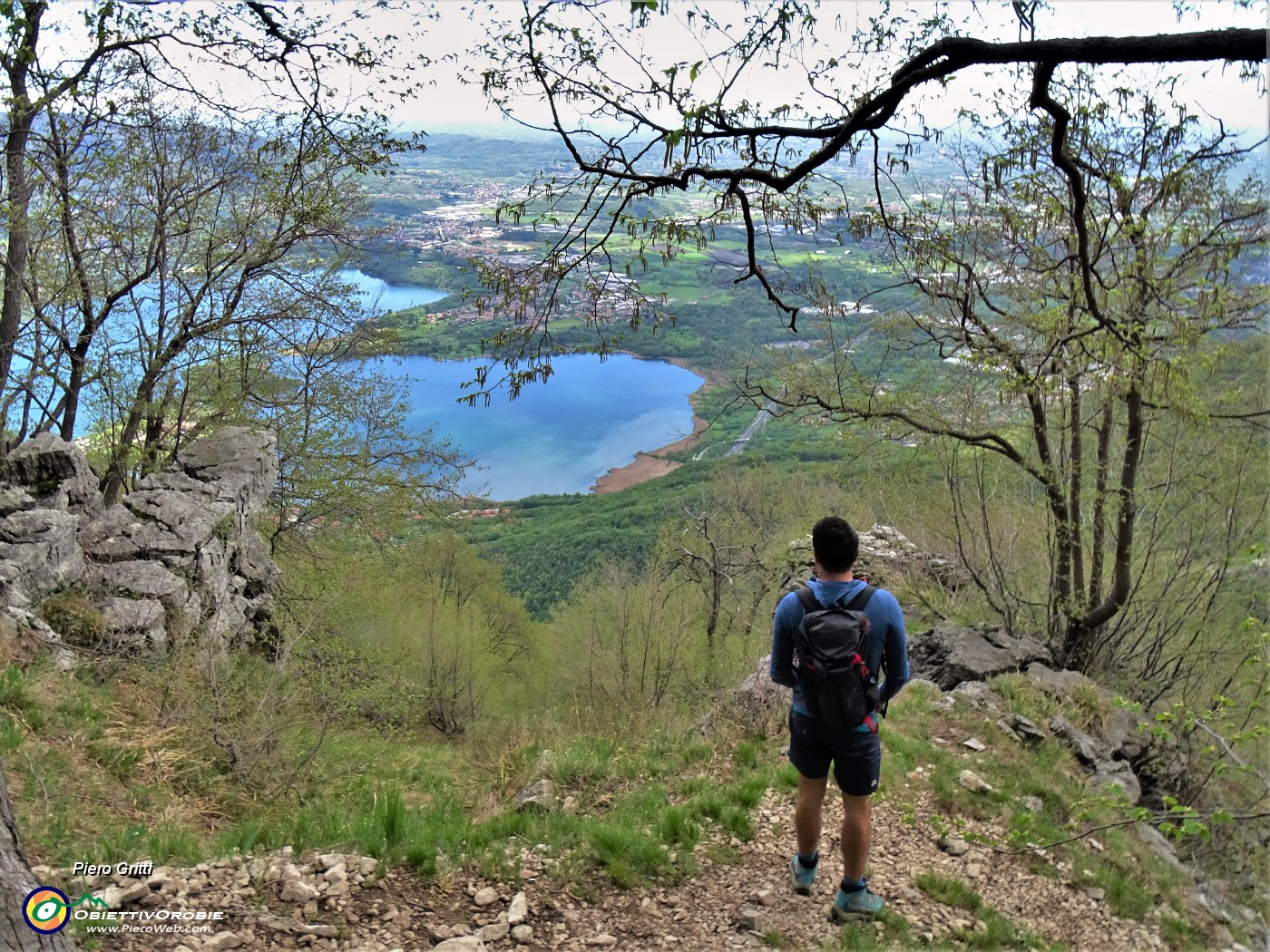 65 In discesa dal Corno Birone.JPG